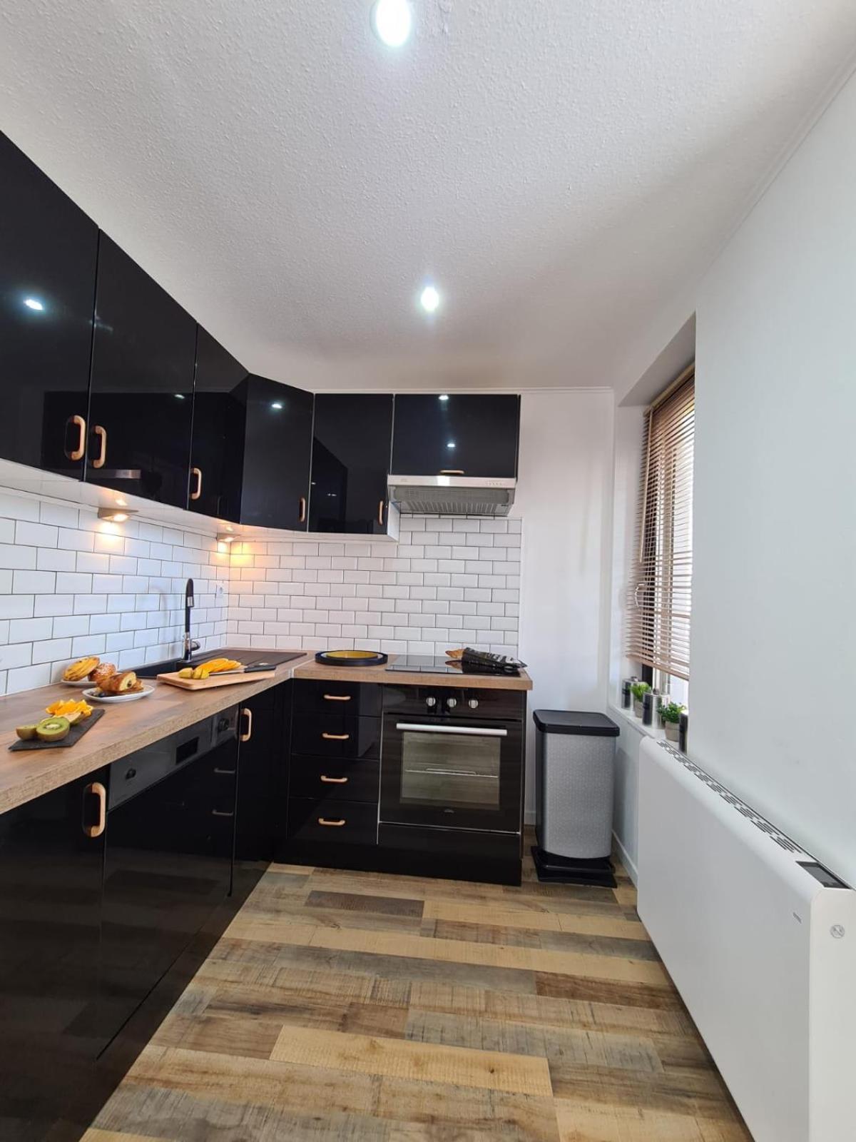 Le Raffine-Parking Prive-Proche Frontiere Bale Apartment Saint-Louis  Bagian luar foto